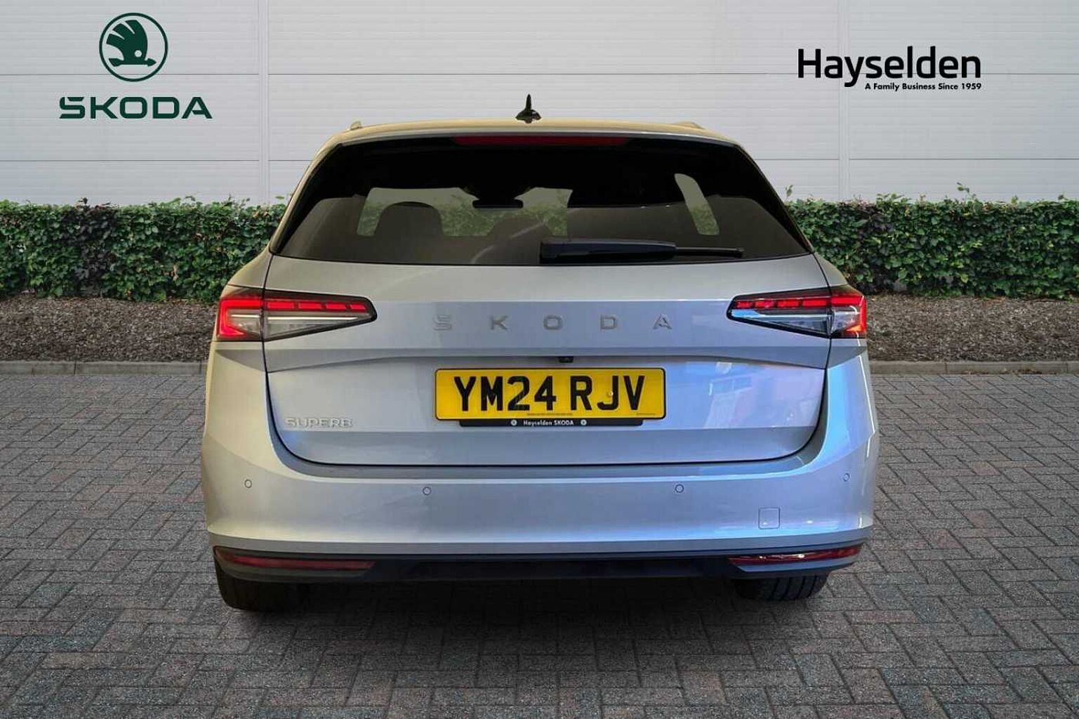 SKODA Superb Estate 1.5 TSI e-TEC SE L 5dr DSG